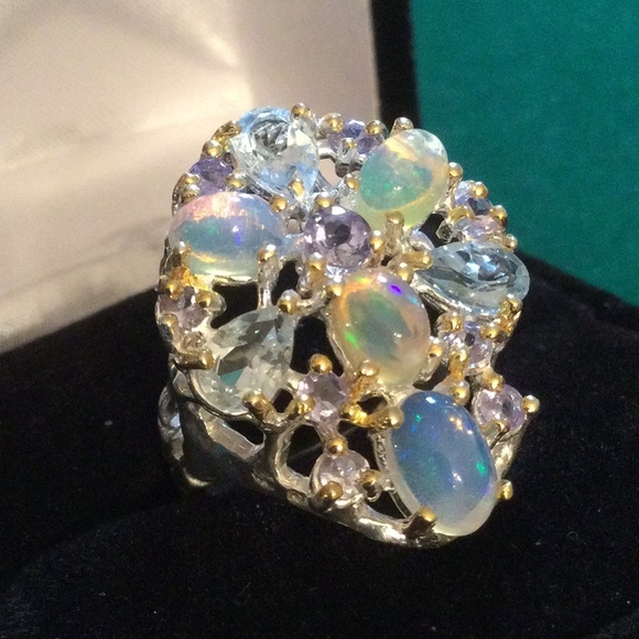 Genuine Natural Opal & Tanzanite Ring - Picture 4 of 11